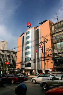 Mercure Pattaya, Singapore