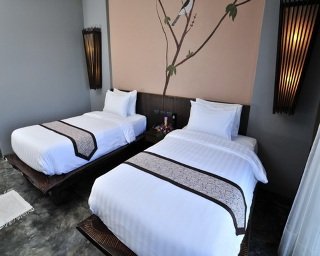 Ao Prao Resort, Singapore