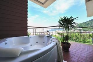 Amari Koh Samui, Singapore
