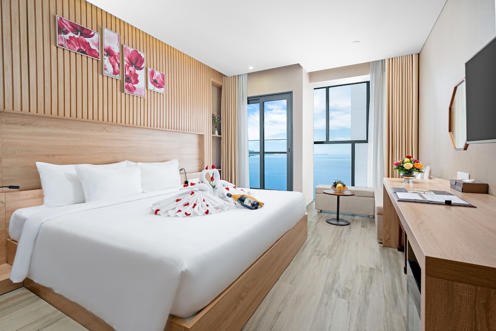 Emerald Bay Nha Trang Hotel and Spa, Singapore