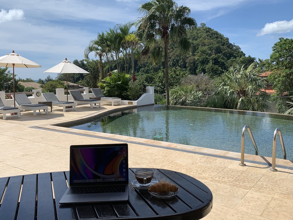 Ao Nang Colors Hotel - Aonang Beach, Singapore