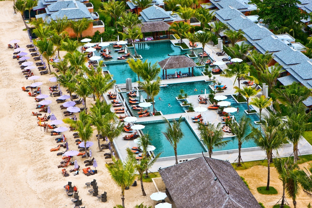 Beyond Khaolak, Singapore