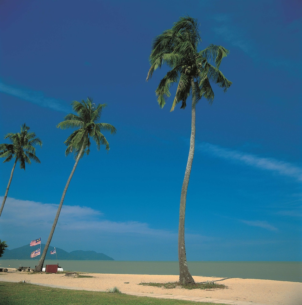 Photo of Shangri-La Golden Sands, Penang, 4-star hotel in George Town