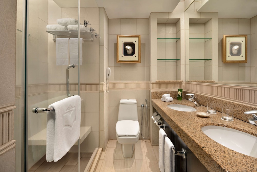 Photo of Shangri-La Golden Sands, Penang, 4-star hotel in George Town