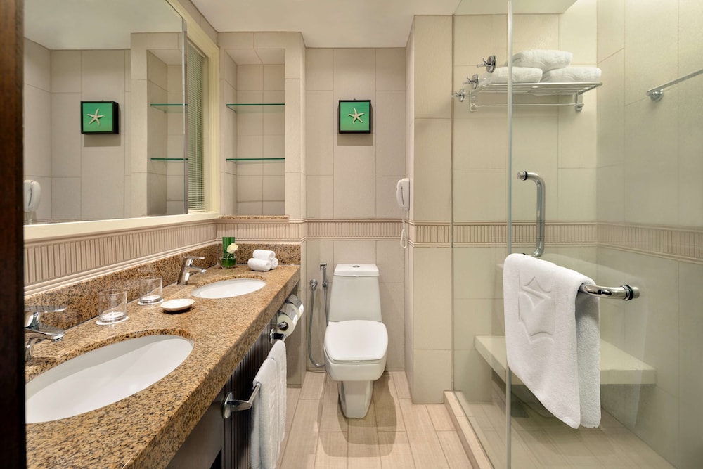 Photo of Shangri-La Golden Sands, Penang, 4-star hotel in George Town