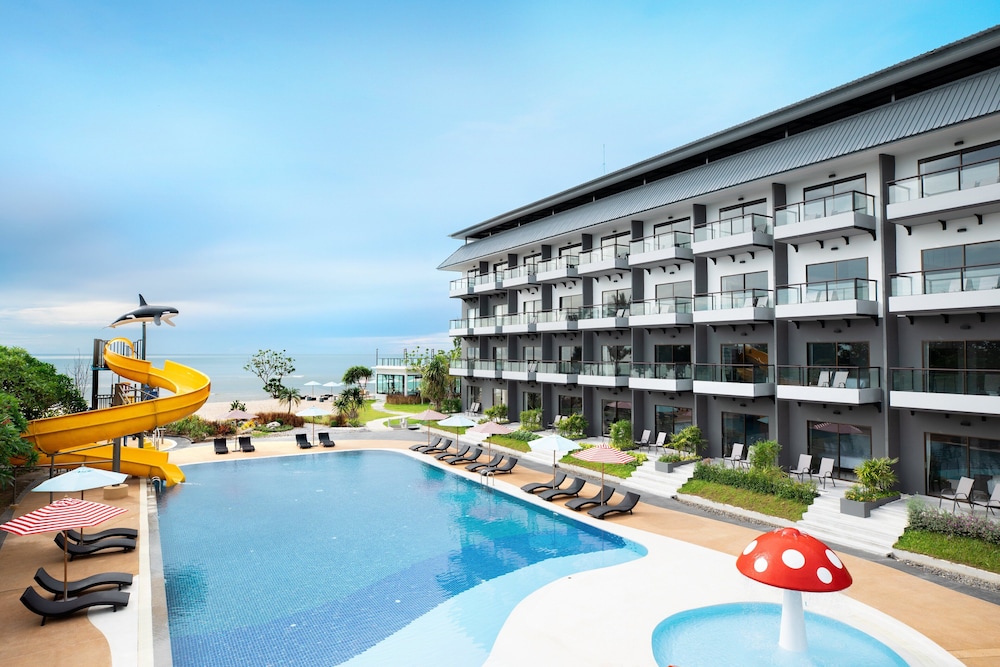Centara Life Cha-Am Beach Resort Hua Hin, Singapore