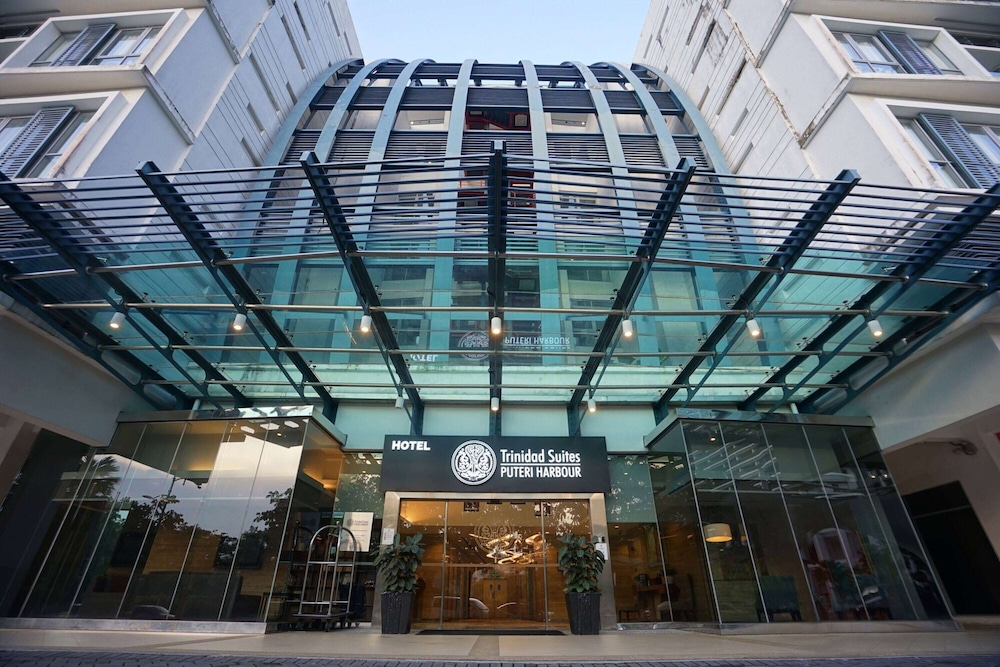 Trinidad Suites Johor, Trademark Collection by Wyndham, Singapore