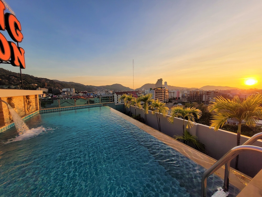 Patong Mansion Hotel, Singapore