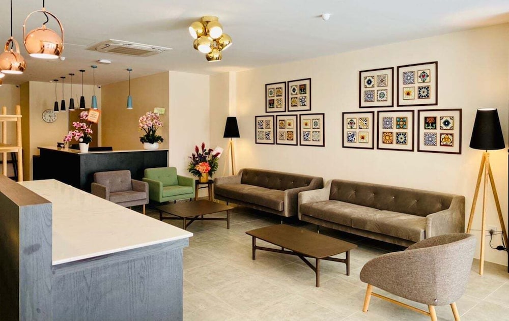 BISHOP HOTEL, Singapore