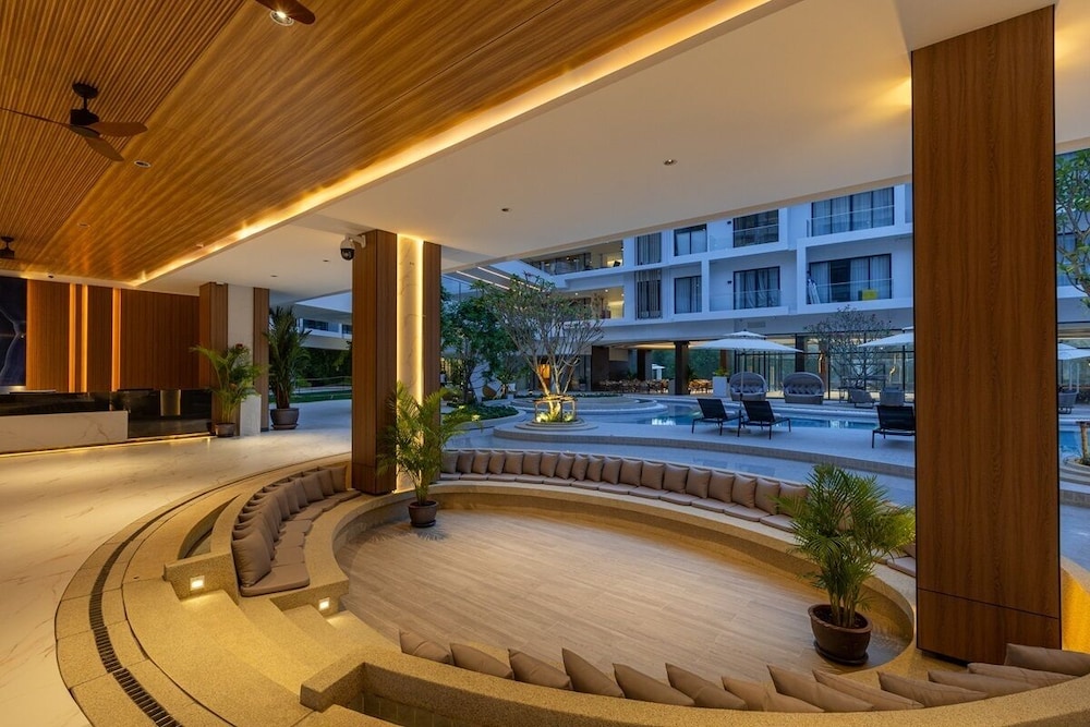Laya Resort Phuket Island, Singapore