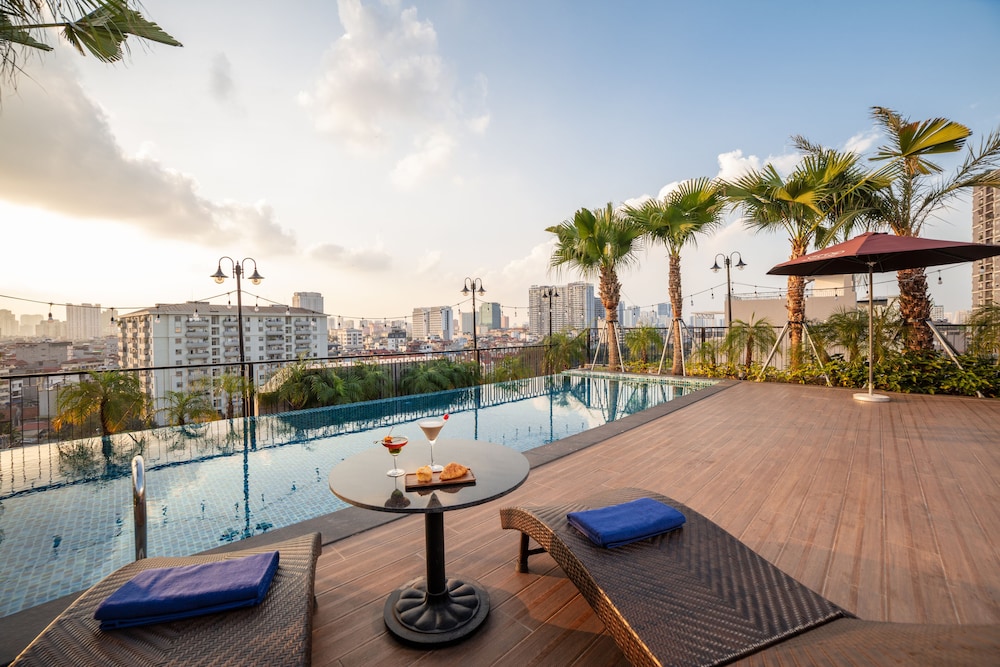 FTE Ba Dinh Hotel, Singapore