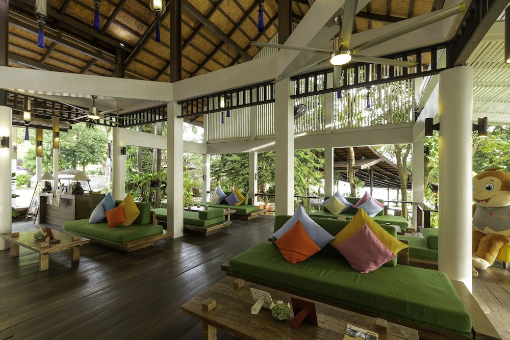 Secret Cliff Resort Phuket, Singapore