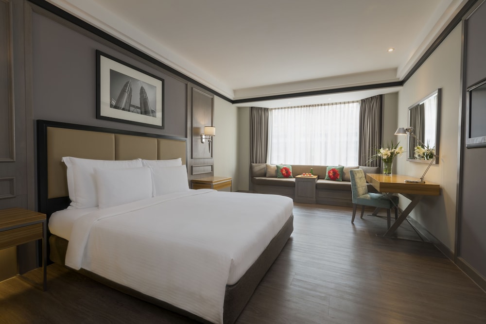 Melia Kuala Lumpur, Singapore
