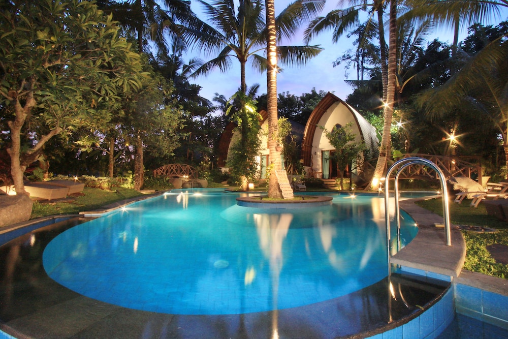 Green Bird Villa, Singapore
