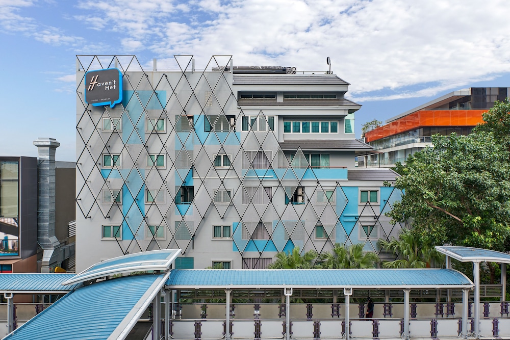 Sora Hotel Silom (Formerly Haven't Met Bangkok Silom), Singapore