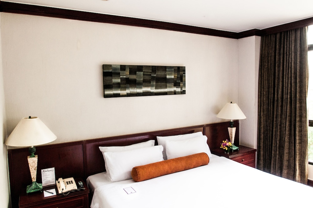 City Lodge Bangkok, Singapore
