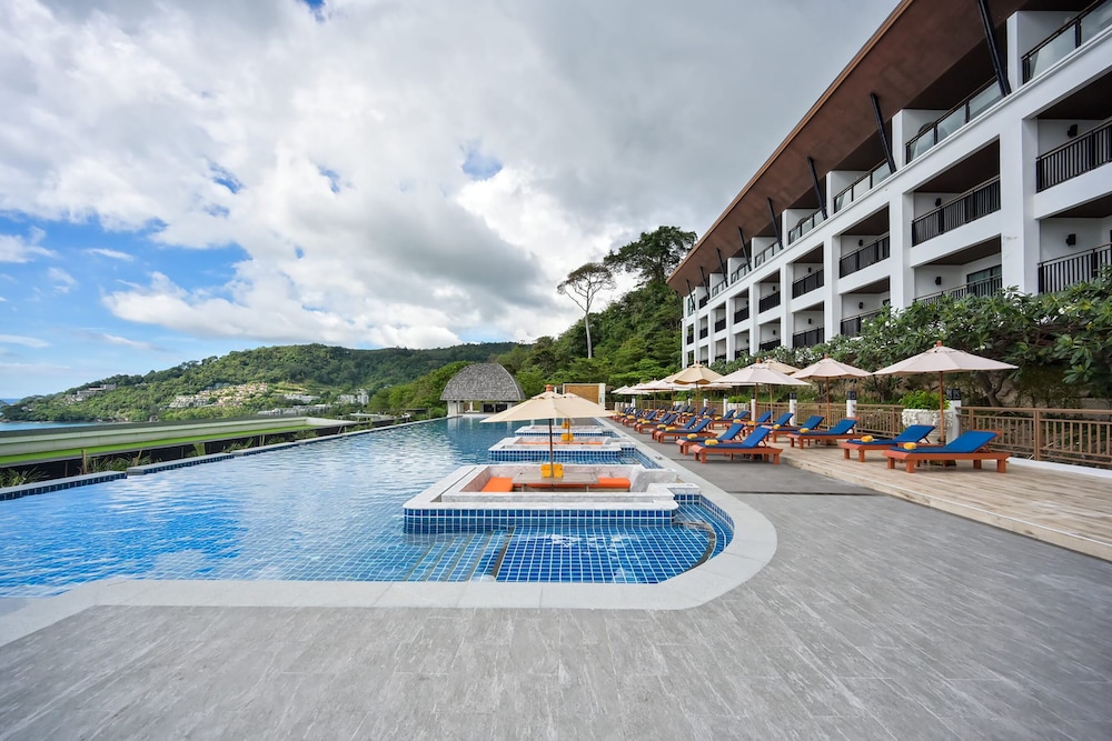 Andamantra Resort and Villa Phuket, Singapore