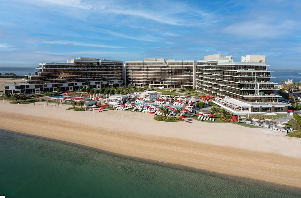 Vignette Collection TH8 PALM DUBAI BEACH RESORT by IHG, Singapore