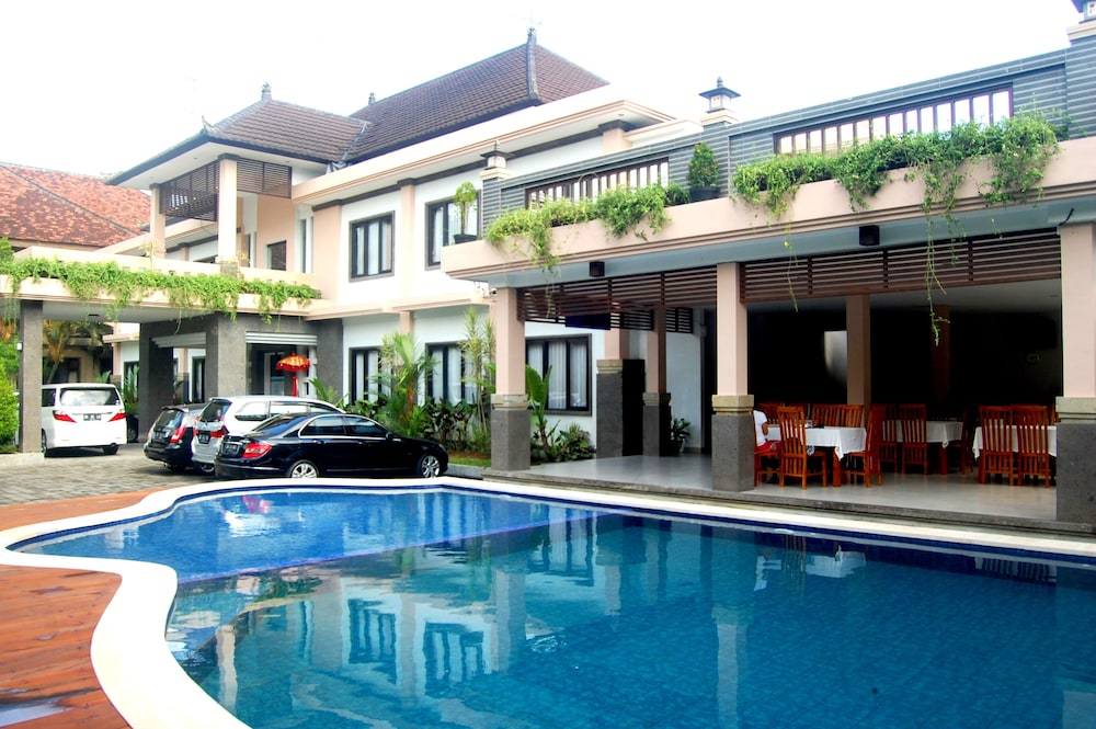 Dhyanapura City Hotel, Singapore