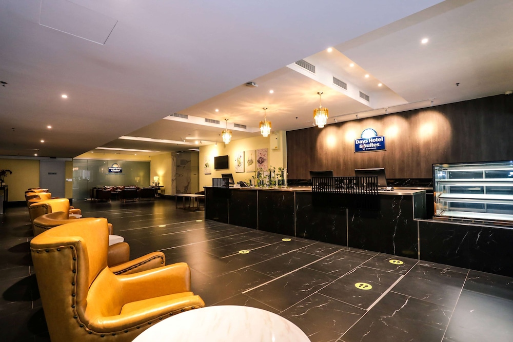 Days Hotel and Suites Fraser Business Park KL, Singapore