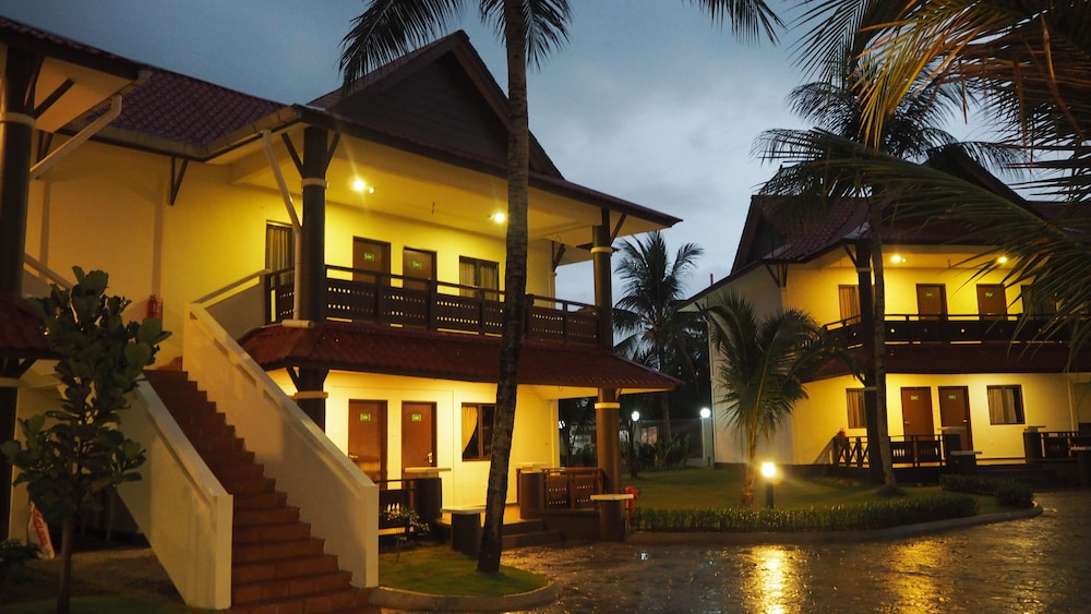 Photo of Lotus Seaview Beach Resort, 3-star hotel in Bandar Penawar