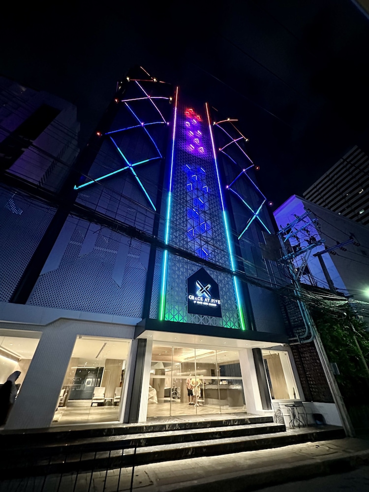 Grace At Five by Grace Hotel Bangkok, Singapore
