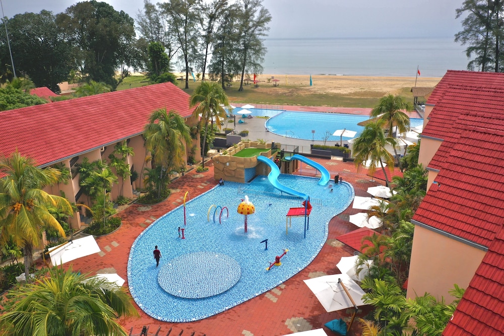 Holiday Villa Beach Resort & Spa Cherating, Singapore