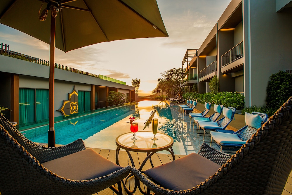 Fusion Suites Phuket Patong, Singapore