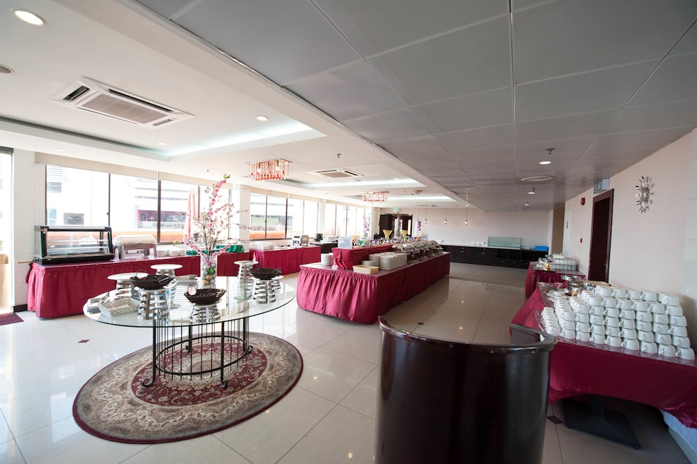 Photo of Gaya Centre Hotel, 3-star hotel in Kota Kinabalu (and vicinity)
