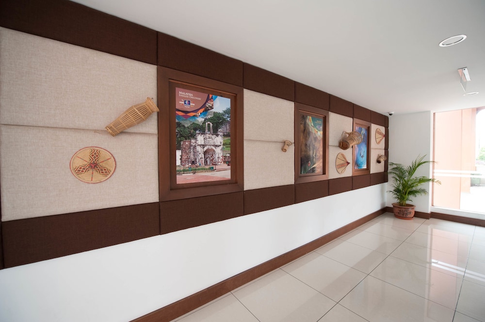 Photo of Gaya Centre Hotel, 3-star hotel in Kota Kinabalu (and vicinity)