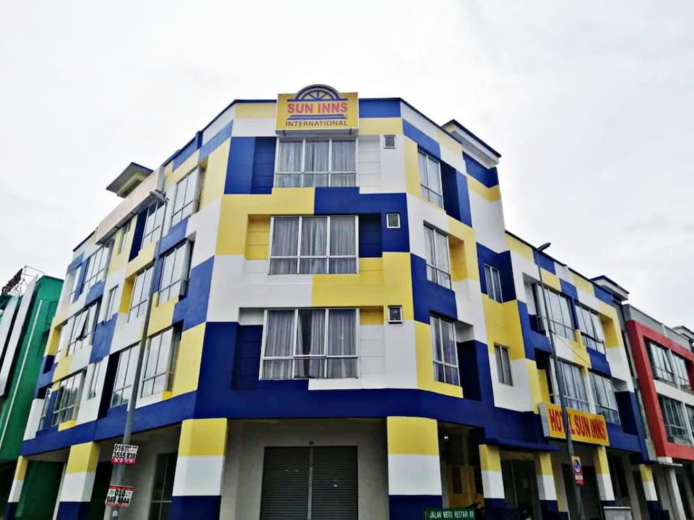 Sun Inns Meru Raya, Singapore
