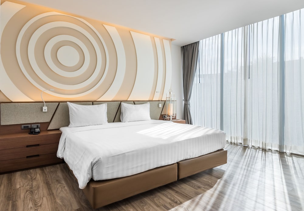 Olive Bangkok Hotel, Singapore