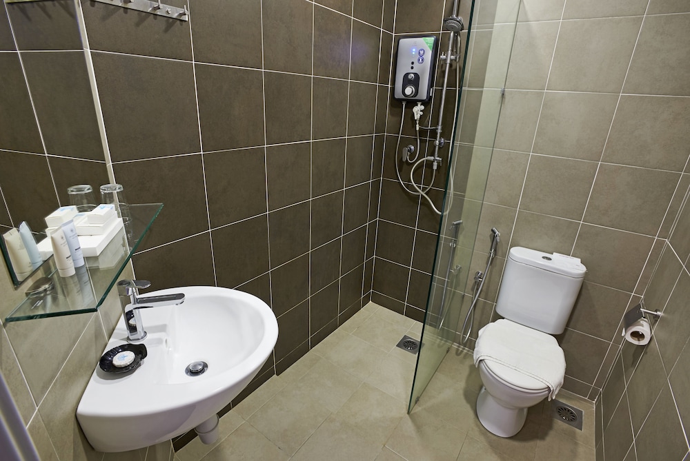 Photo of B Lot Hotel, 2-star hotel in Kuala Lumpur
