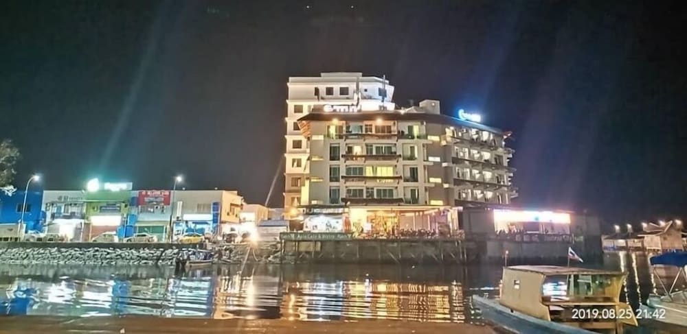 Sipadan Inn 3, Singapore