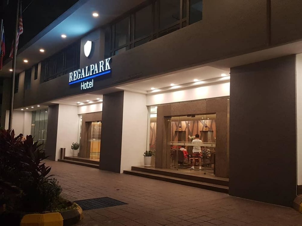 Howard Johnson By Wyndham Kuala Lumpur 118, Singapore