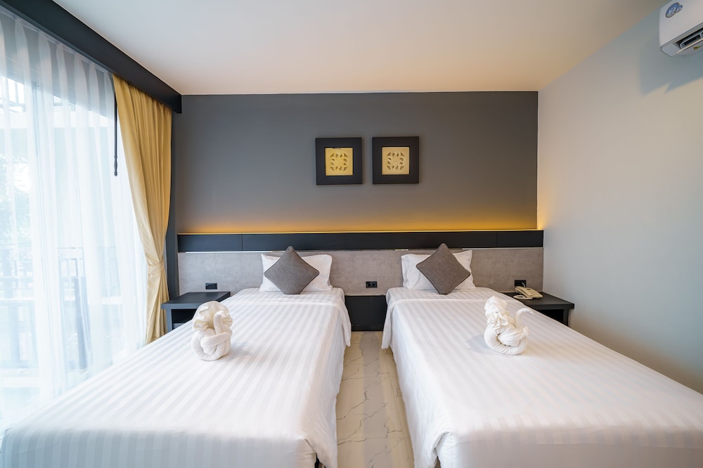 LHC HOTEL AND RESORT, Singapore