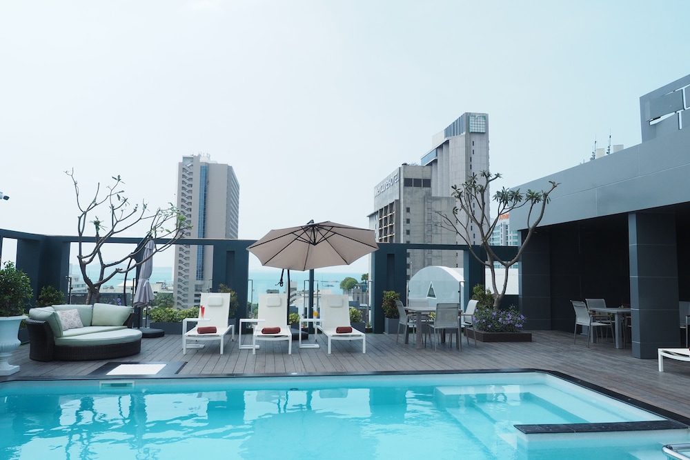 Empress Pattaya Hotel, Singapore