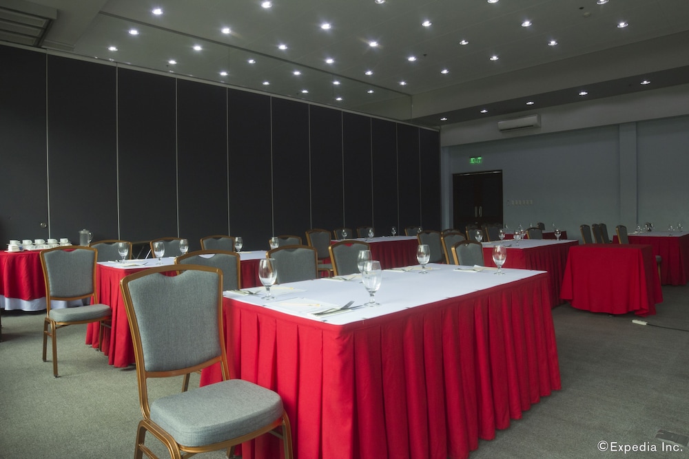 Photo of Microtel by Wyndham UP Technohub, 3-star hotel in Diliman