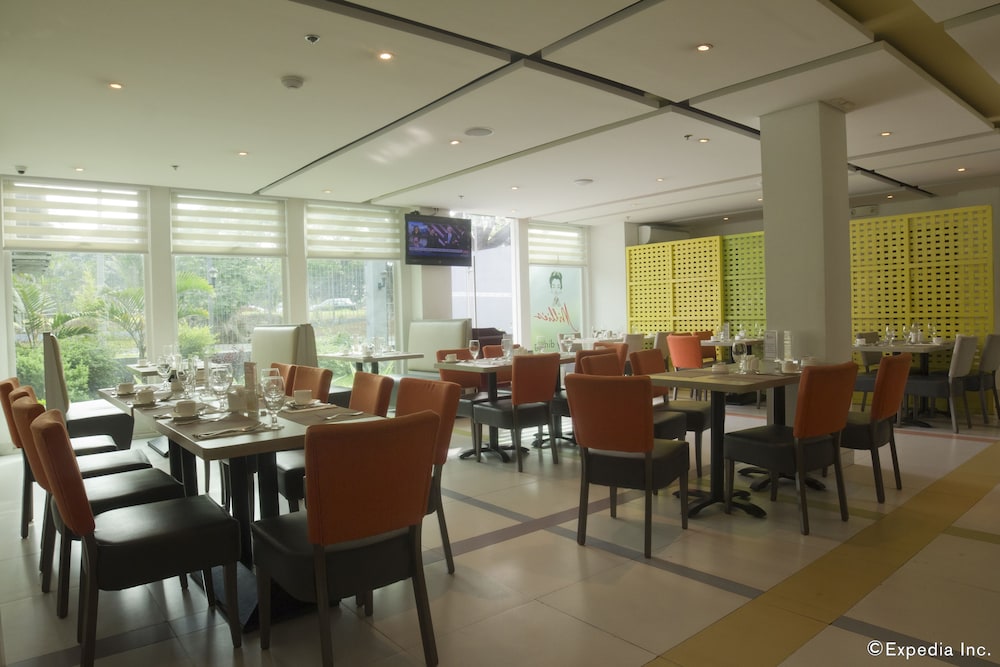 Photo of Microtel by Wyndham UP Technohub, 3-star hotel in Diliman