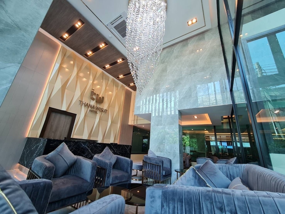Thana Wisut Hotel, Singapore