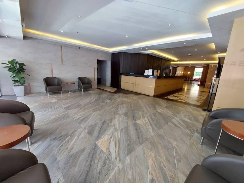 Kinabalu Daya Hotel, Singapore