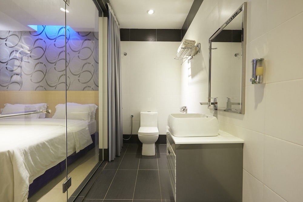 Photo of East Sun Hotel Sekinchan, 3-star hotel in Sekinchan