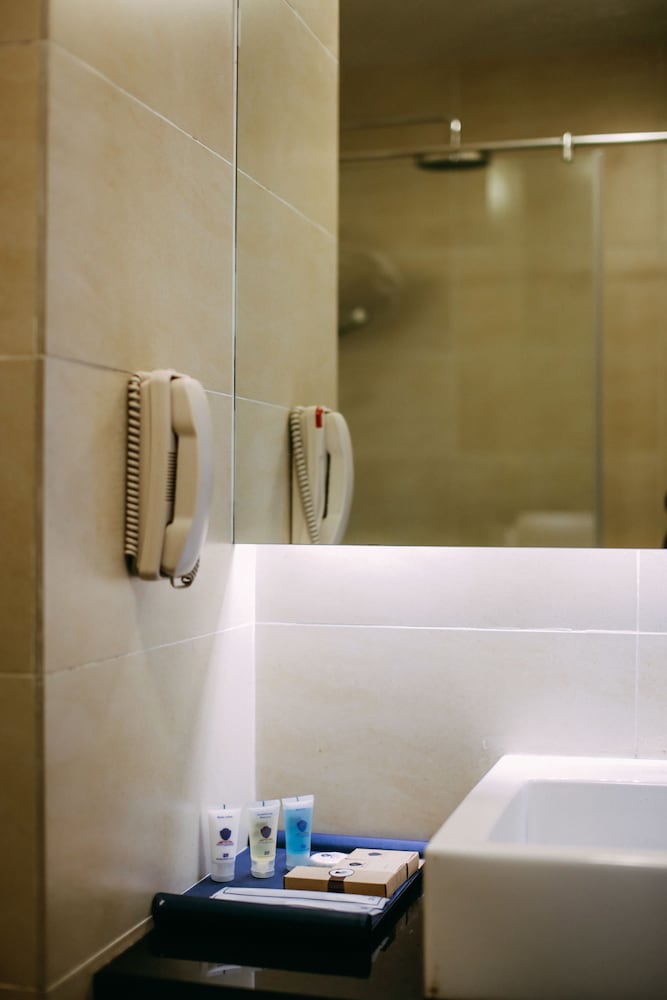 Photo of Hotel Granada Johor Bahru, 3-star hotel in Johor Bahru (and vicinity)