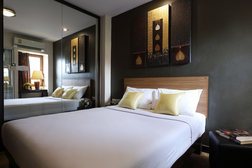 Sleep With Inn, Singapore