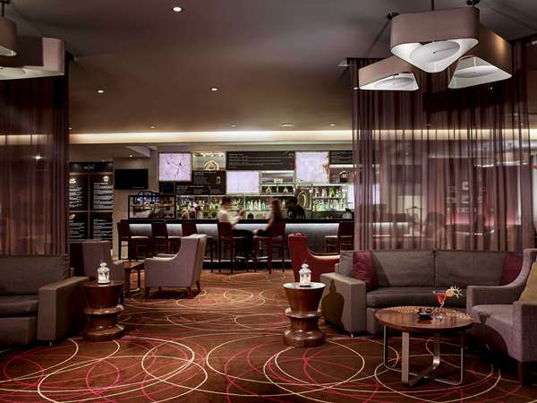 Pullman Hanoi, Singapore