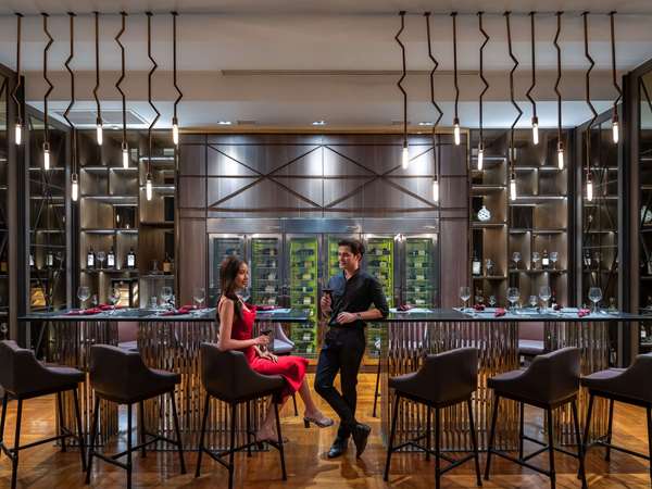 Mercure Bangkok Makkasan, Singapore
