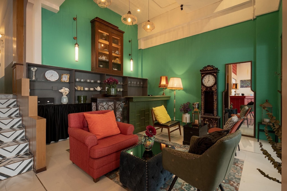 Chinoir Boutique Phuket Town, Singapore