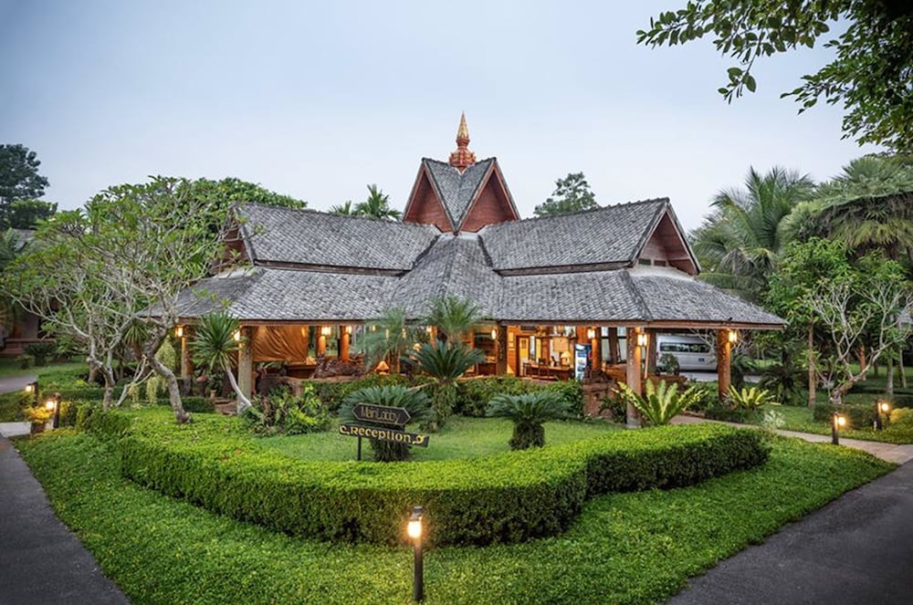 Phowadol Resort, Singapore