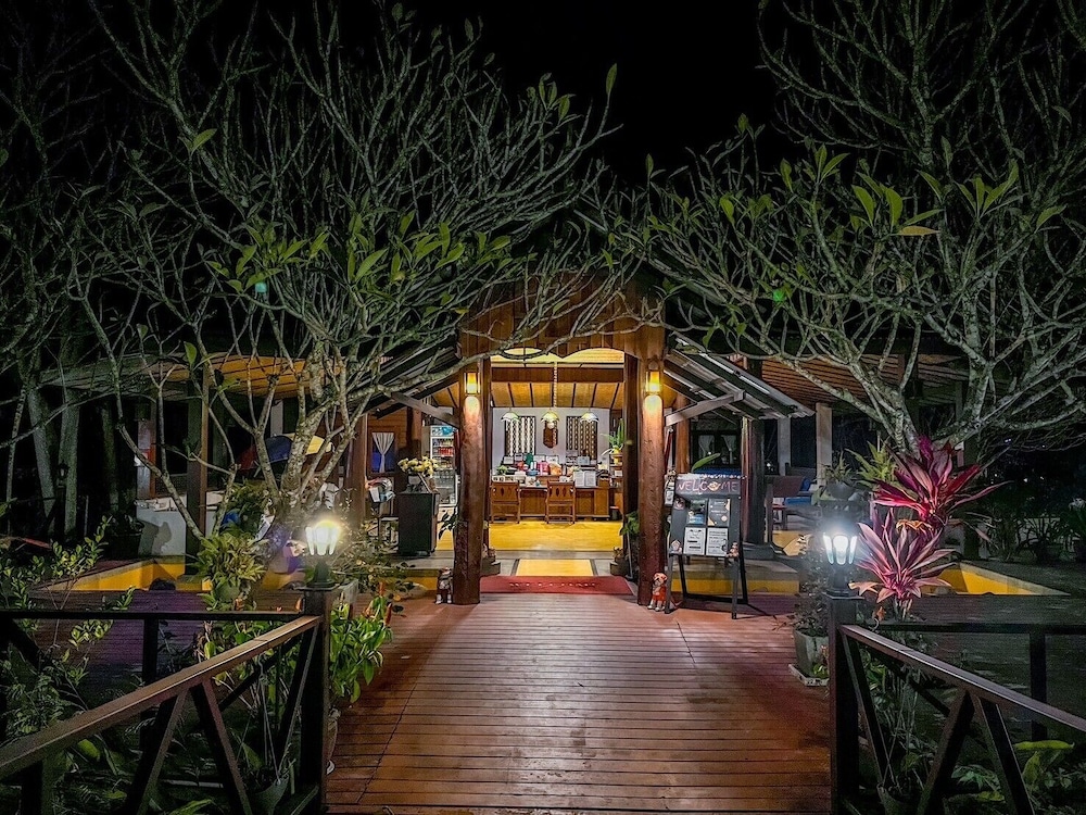 Pai Hotsprings Spa Resort, Singapore