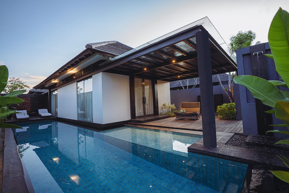 Javana Royal Villas, Singapore